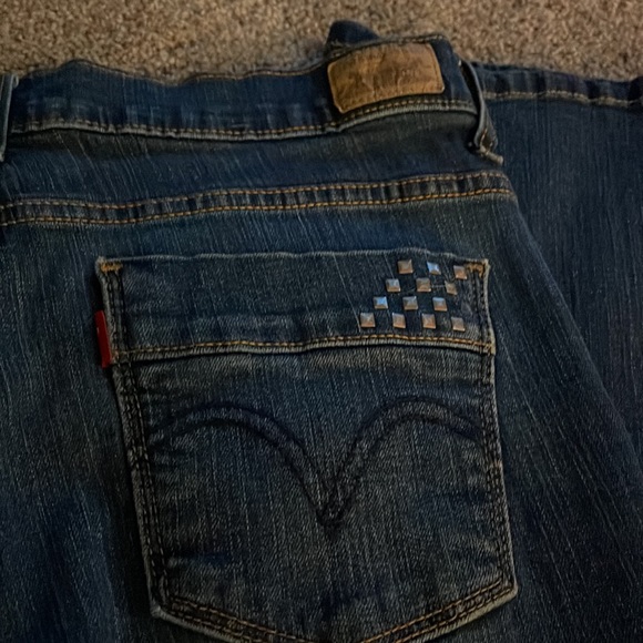 Levi’s - Picture 5 of 5